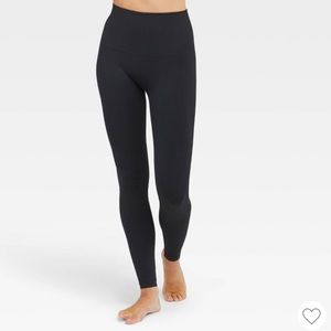 Assets by Spanx Women’s Plus Size Seamless Leggings - Black 1X